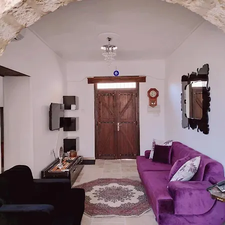 Malia Fountain House