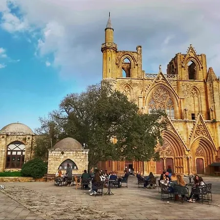 Malia Fountain House Apartman Famaguszta