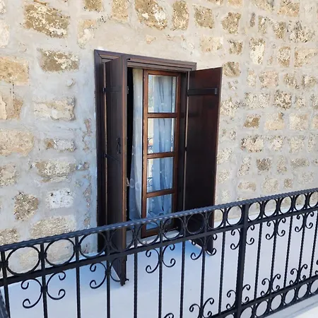 Malia Fountain House شقة