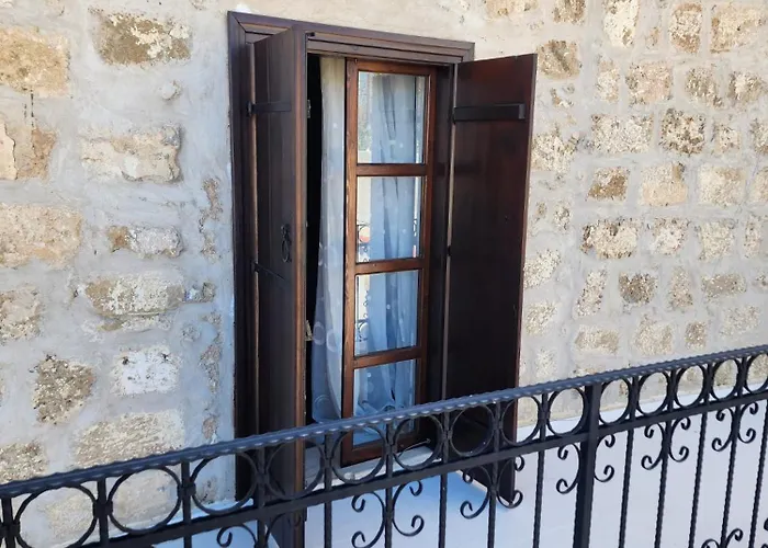 Malia Fountain House شقة